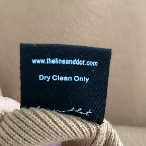 Line & dot square neck sweater - Picture 11 of 11